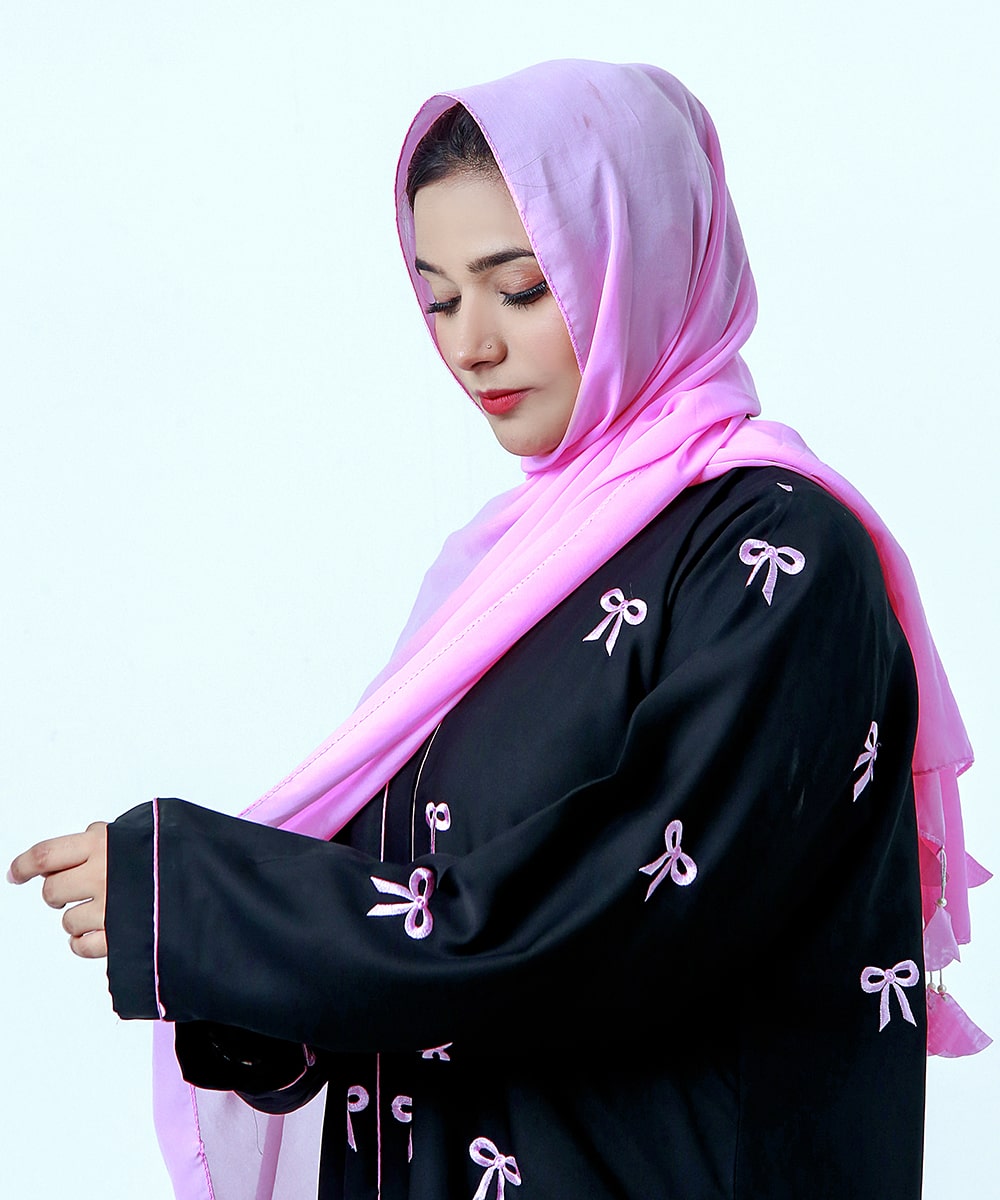 Embroidered Abaya Product Black & Pink