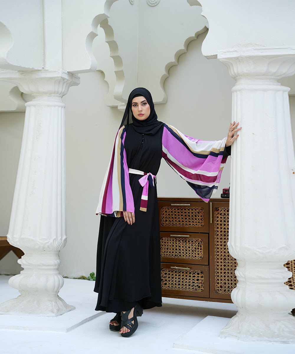 Flowy Elegant Cut Moderate Abaya Black With Hijab