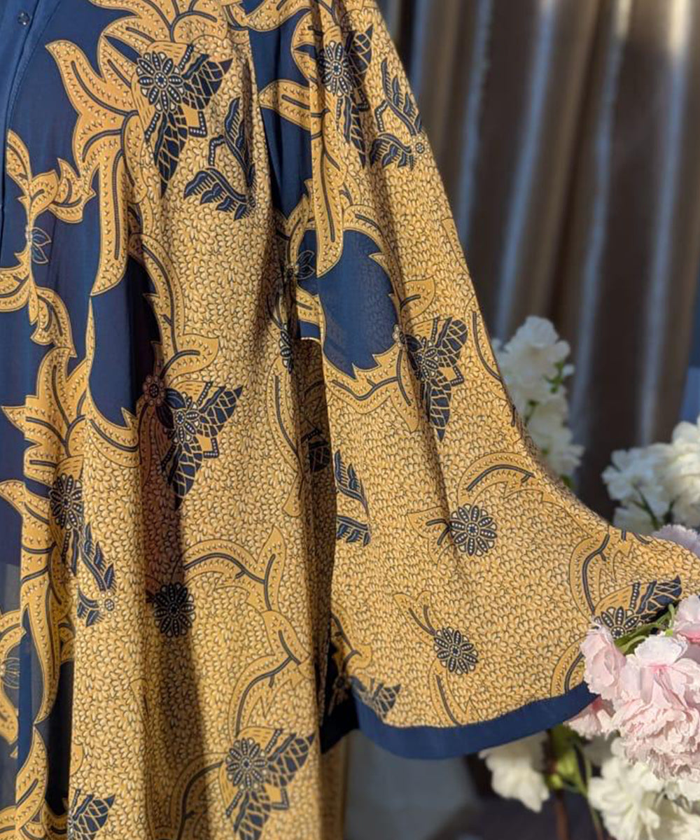 Front Open Umbrella Style Bold Navy & Golden Floral Prints