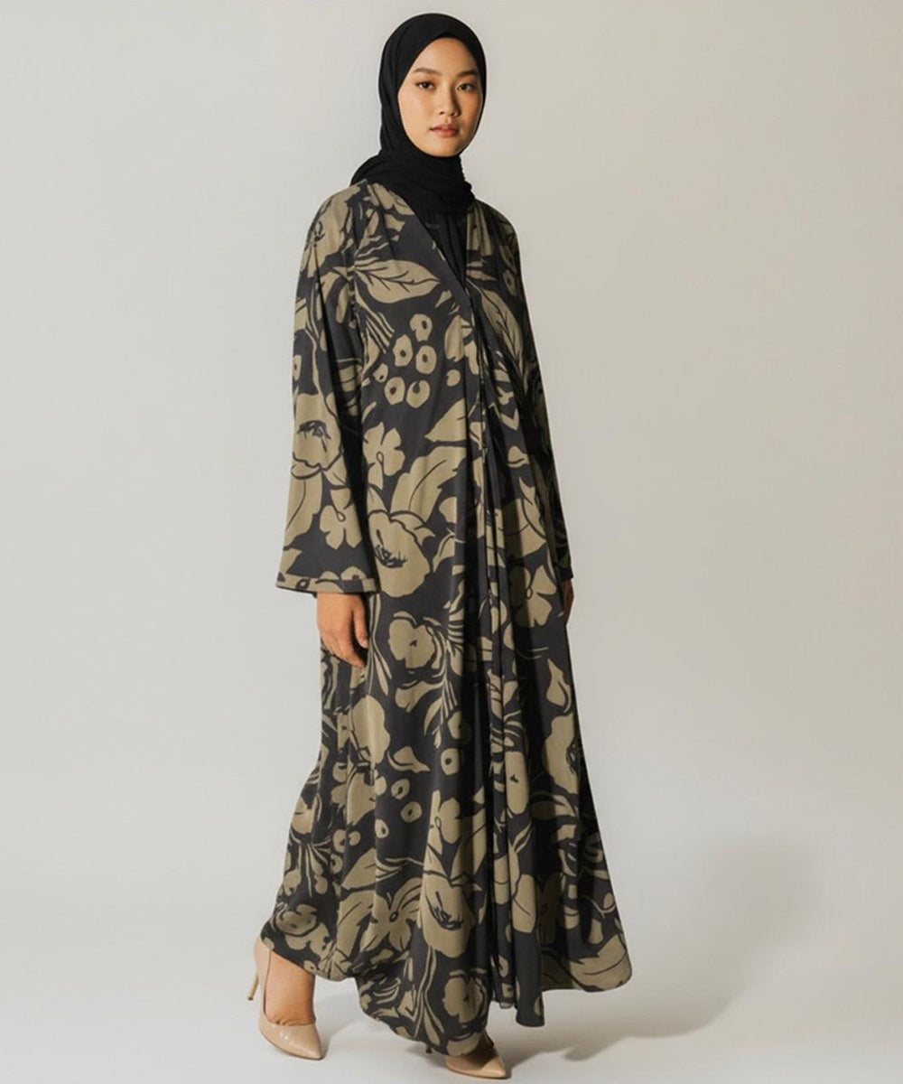Full Length Silhouette with Fall Abaya Black w bold beige Floral Print