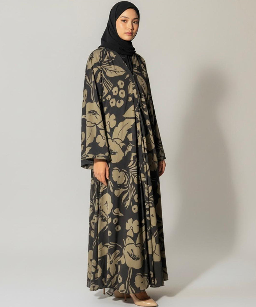 Full Length Silhouette with Fall Abaya Black w bold beige Floral Print