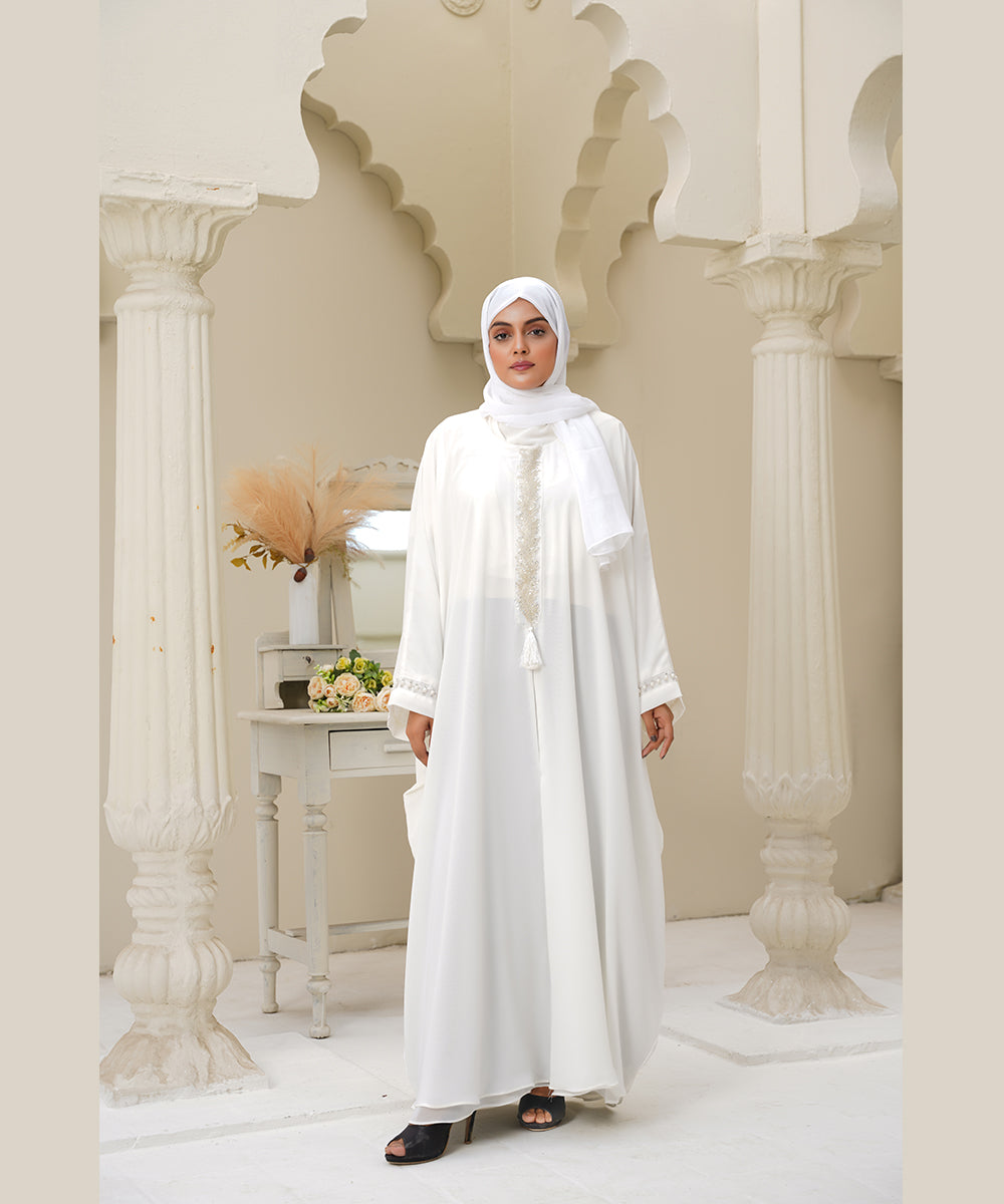 Kaftan Style Loose-Fit Abaya with Wide Batwing Sleeves Pure White With Stoller & Hijab
