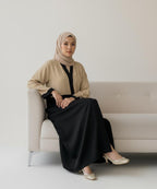 Two-Tone Front Open Abaya Stylish Stretchable Beige & Black